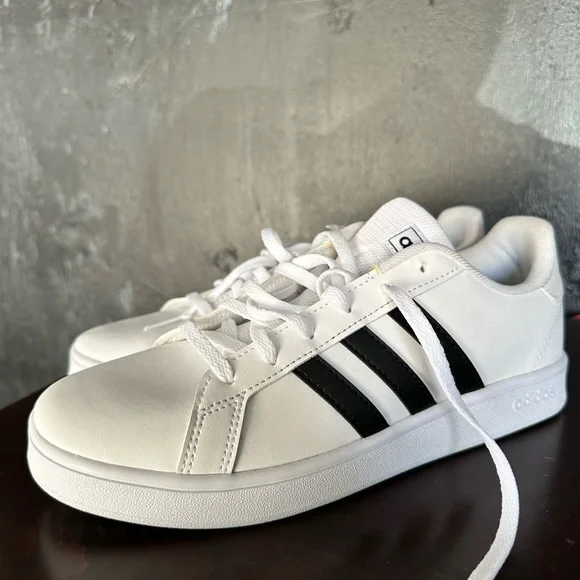 Adidas Grand Court Shoes - Picture 3 of 6